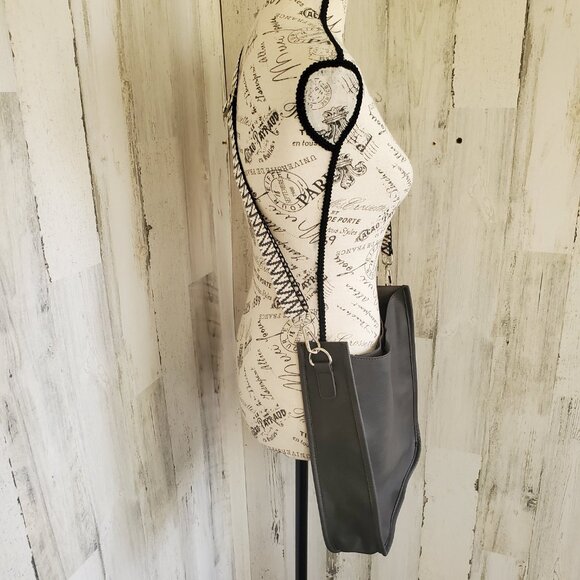 NWOT BAGS by PINAFORE VEGAN LEATHER CROSSBODY with GUITAR STRAP - Picture 5 of 11